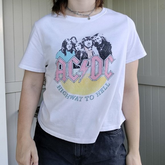 ACDC Size 16 Band T Shirt White Graphic Short Sleeve Crew Neck Cotton - Picture 2 of 8